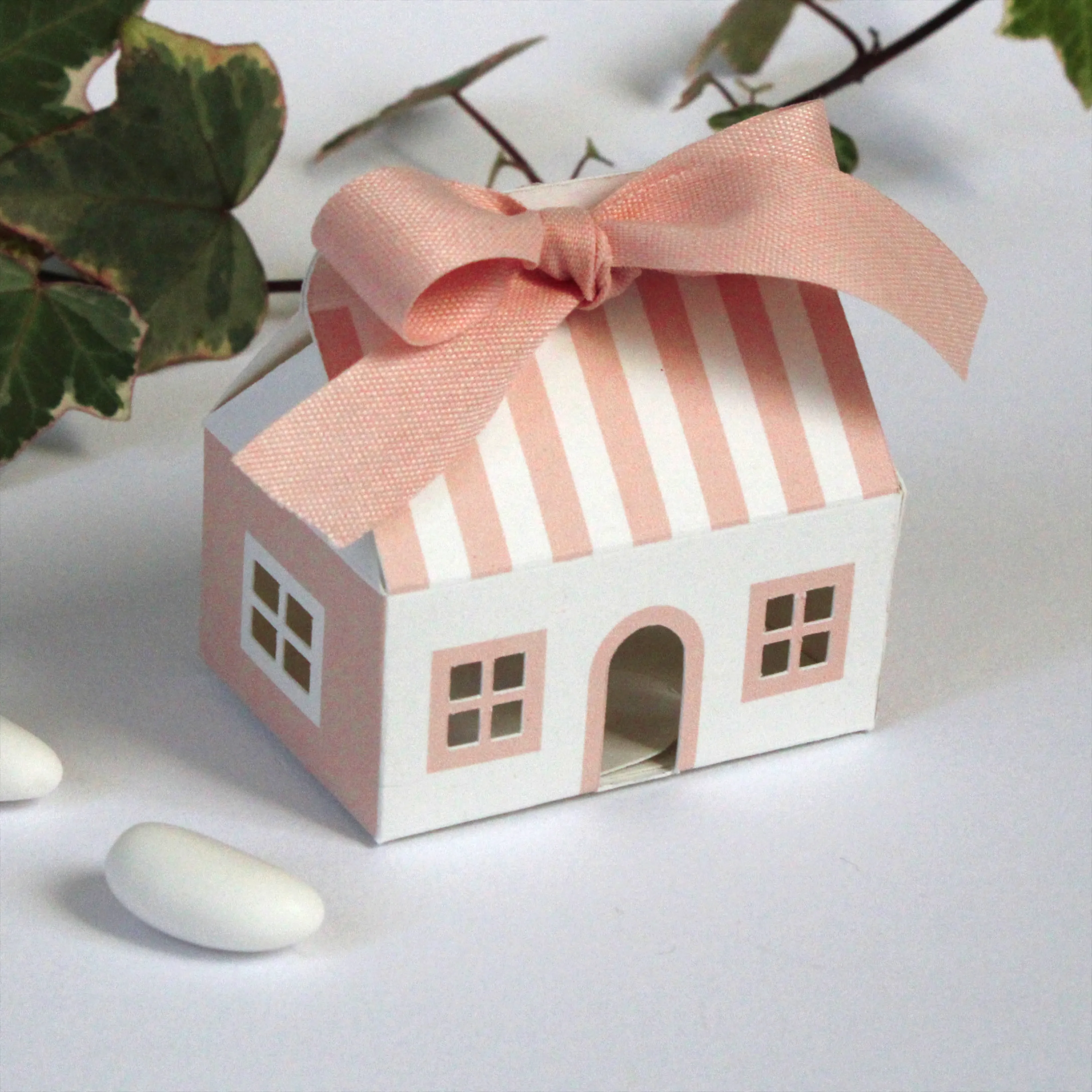 Scatolina casetta con nastro rosa in cotone per bambina